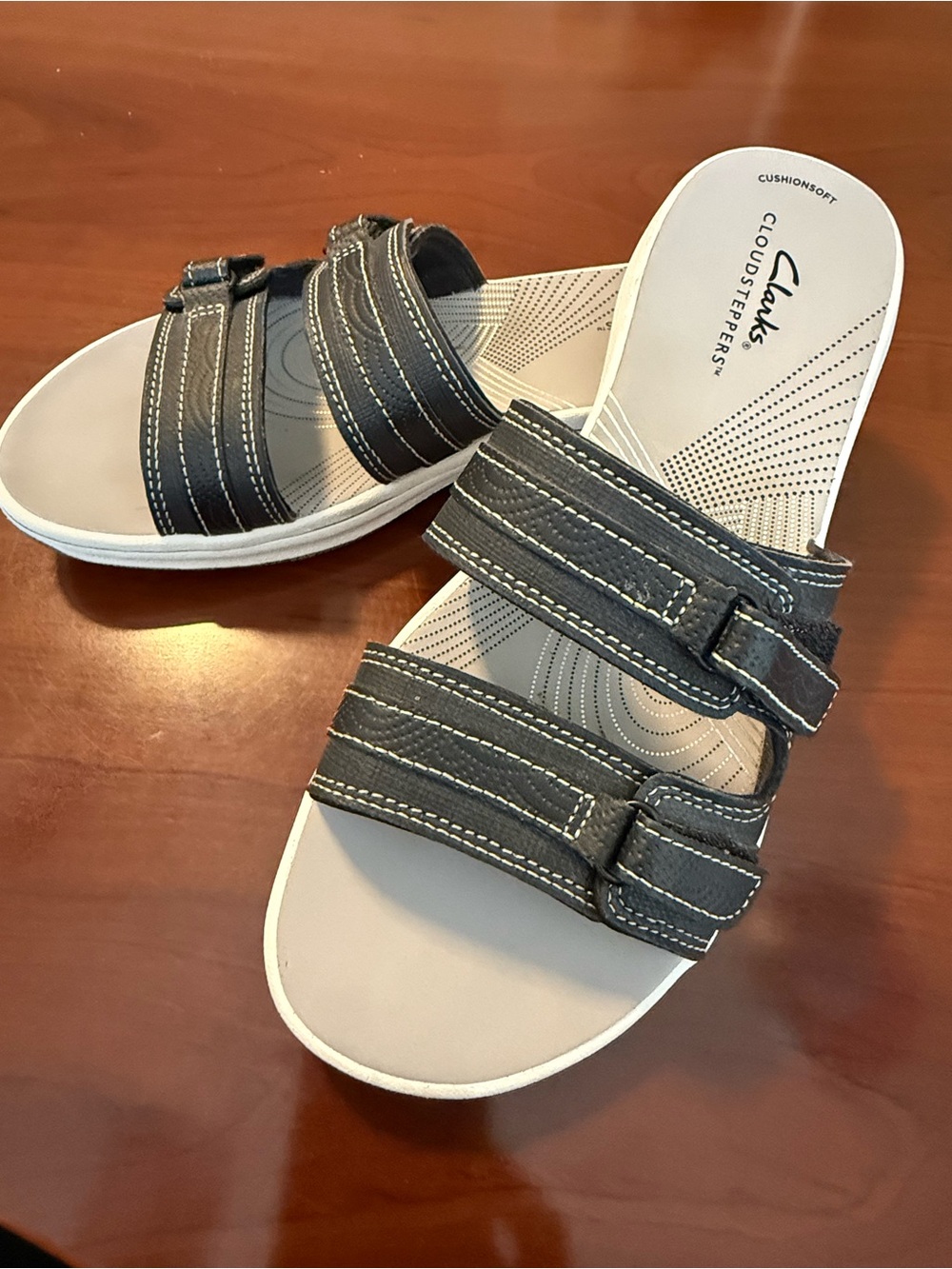 Clarks Women’s Navy  Double-Strap Slide Sandals Size 8